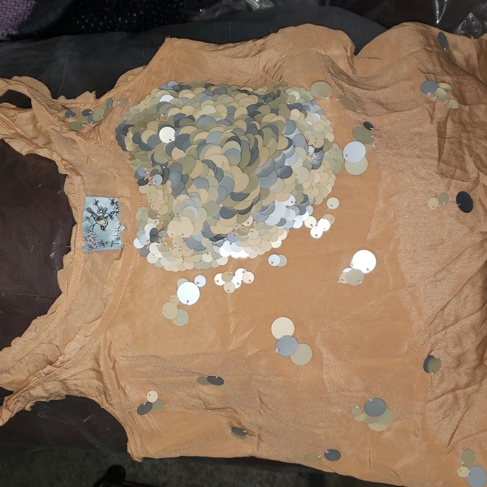 Tabitha peach tank top size small